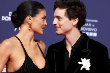 timothee chalamet girlfriend